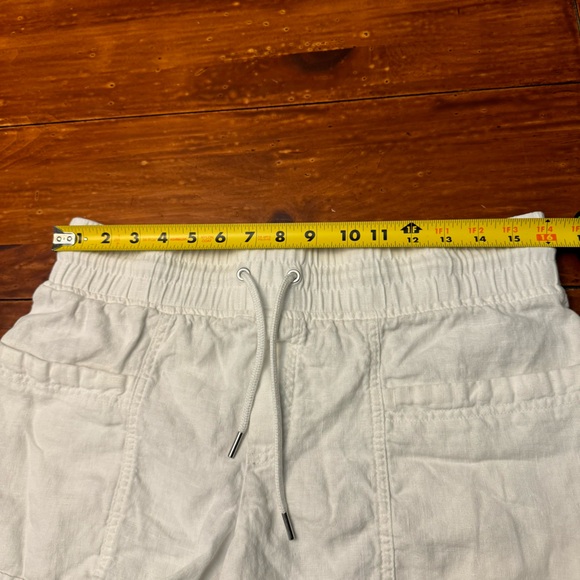 Athleta Cabo Linen 4” Shorts in White Womens Size 8 - Picture 4 of 10